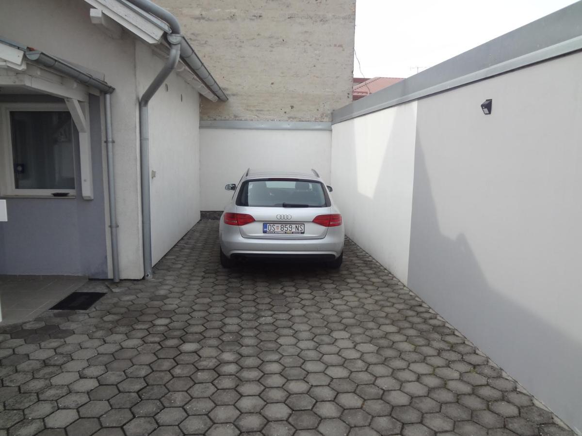 Apartments Kosevic Осиек Экстерьер фото