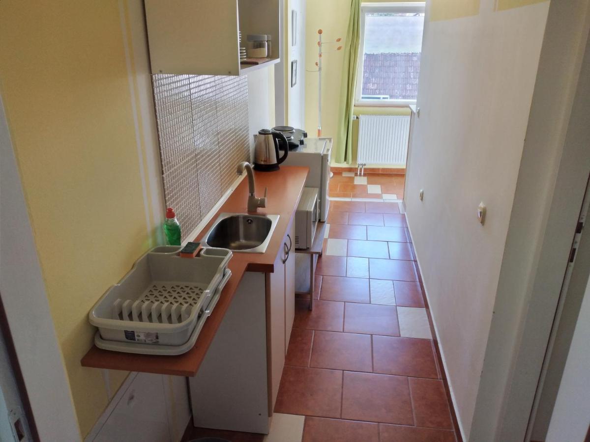 Apartments Kosevic Осиек Экстерьер фото