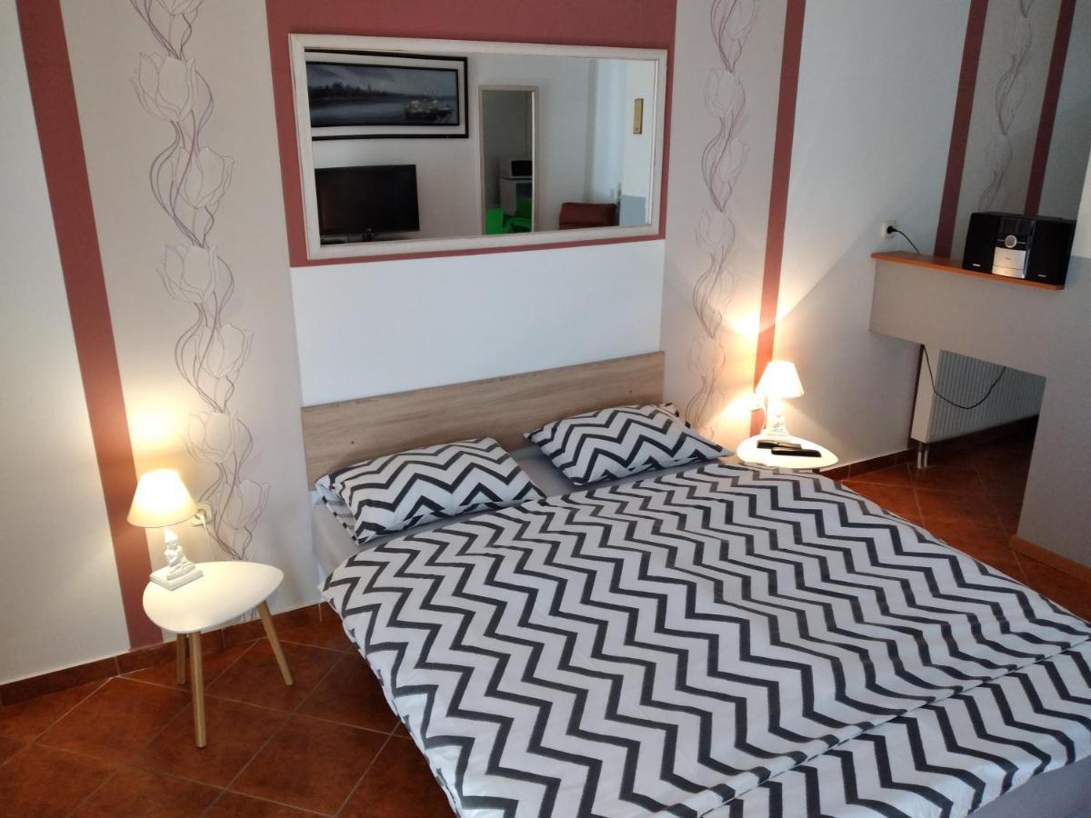 Apartments Kosevic Осиек Экстерьер фото