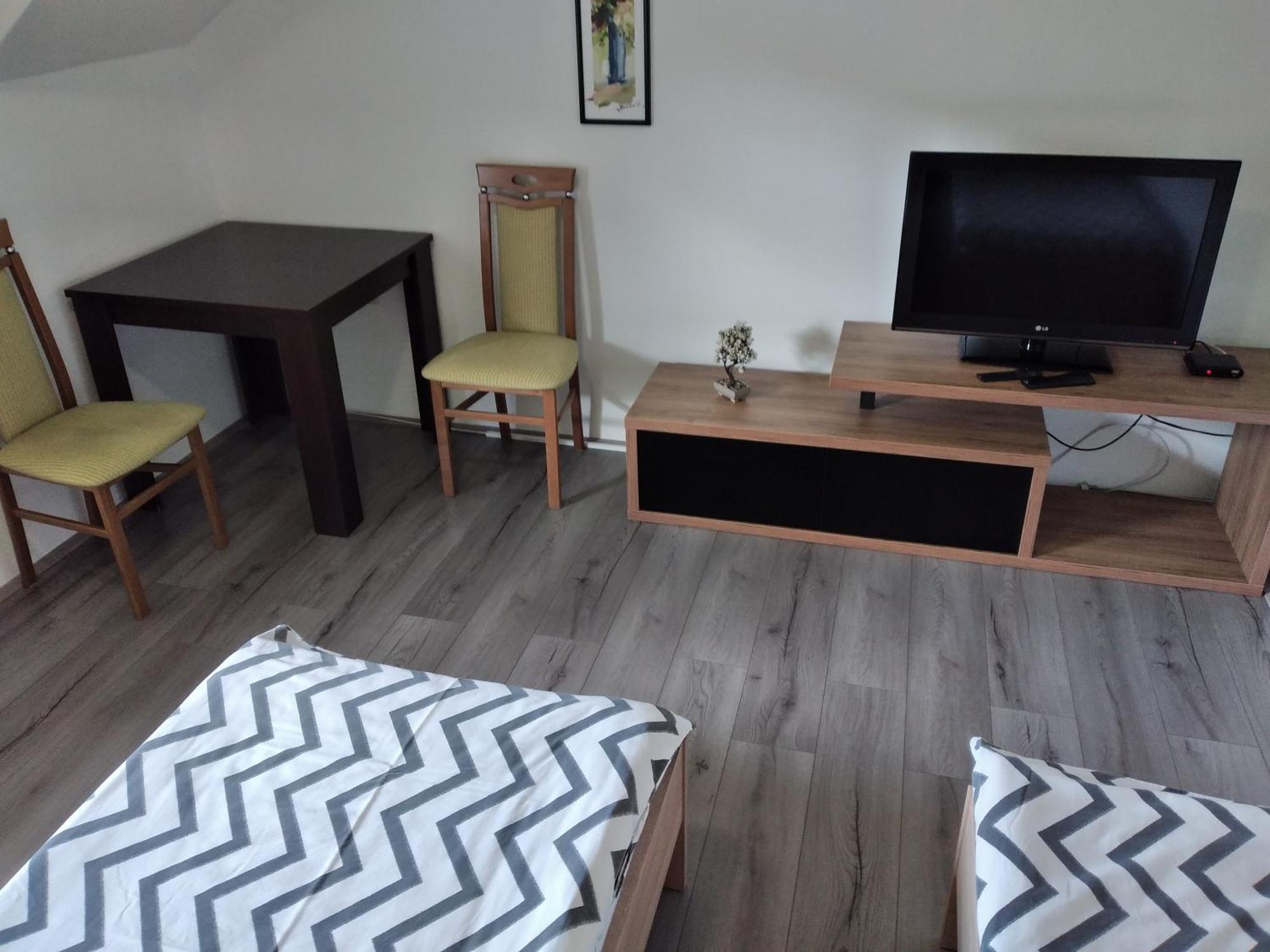 Apartments Kosevic Осиек Экстерьер фото
