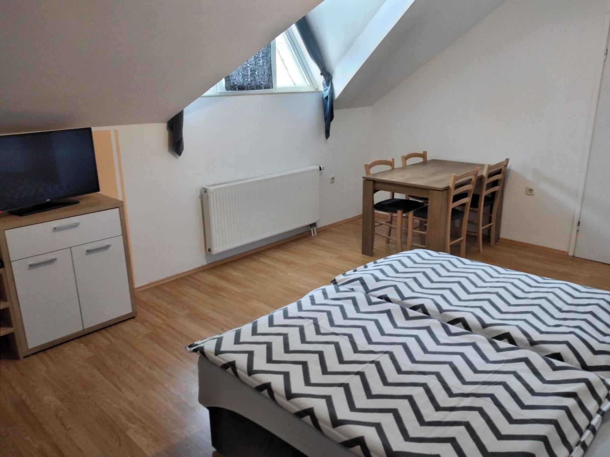 Apartments Kosevic Осиек Экстерьер фото