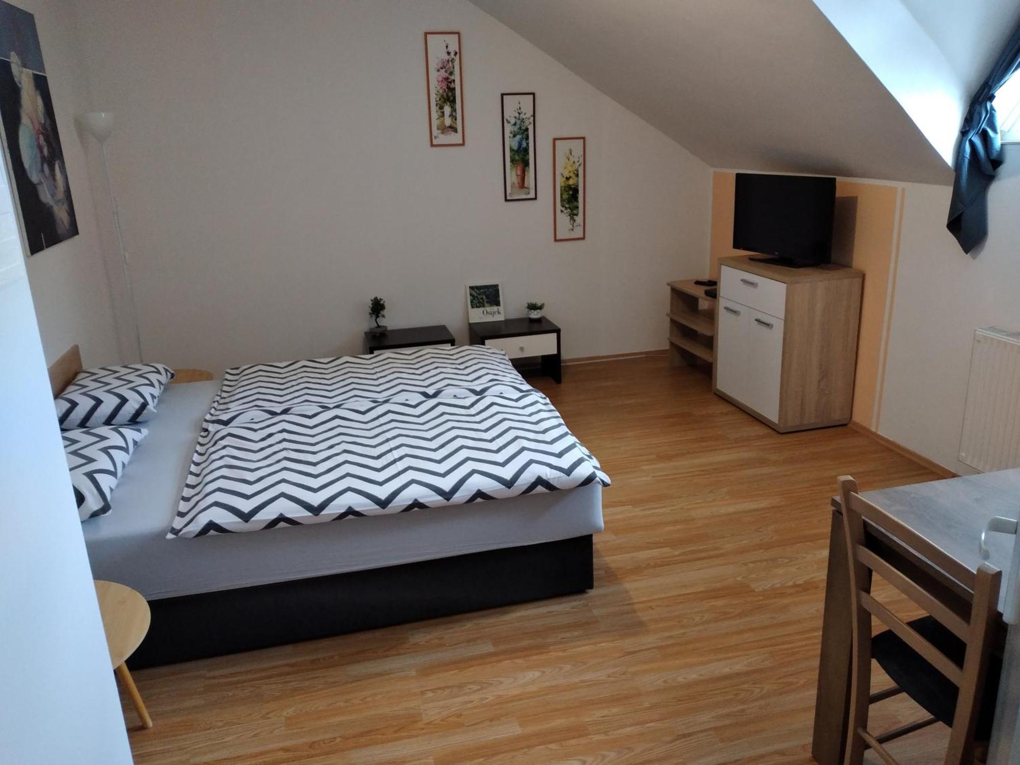 Apartments Kosevic Осиек Экстерьер фото